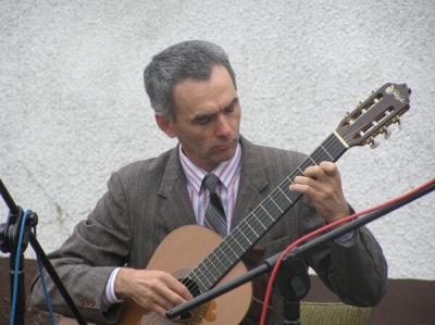 Gitarzysta Jan Szumiłowski